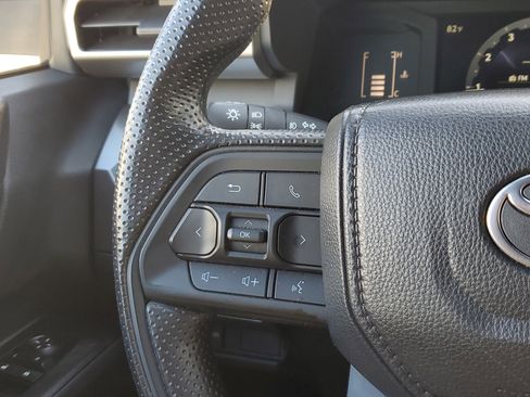 Used 2024 Toyota Tacoma SR5 AWD/4WD image 24