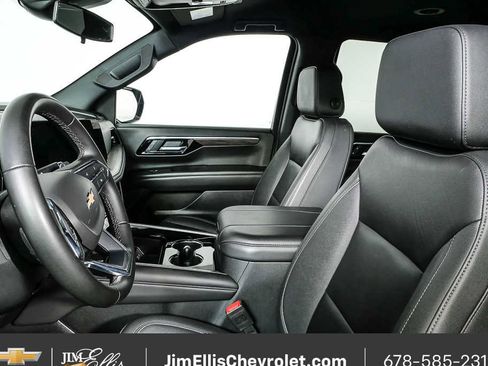 Certified 2025 Chevrolet Tahoe LT image 5