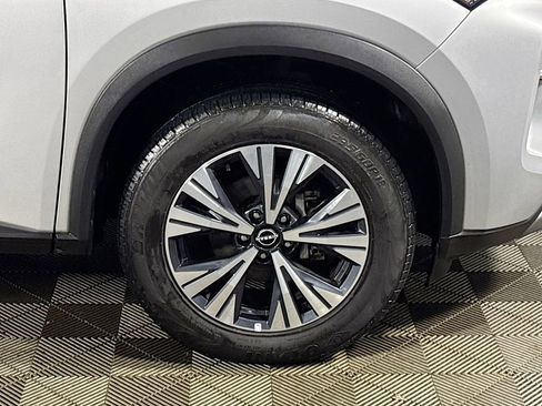 Used 2022 Nissan Rogue SV image 22