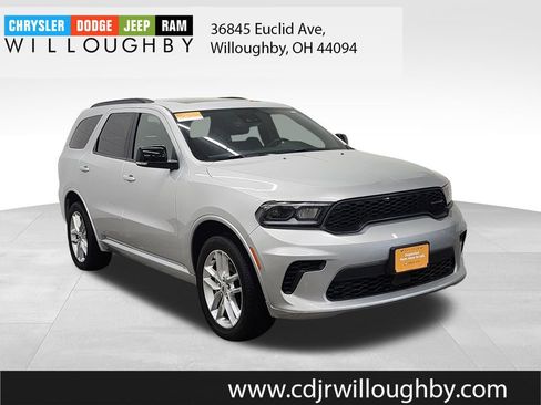 Certified 2024 Dodge Durango GT image 3