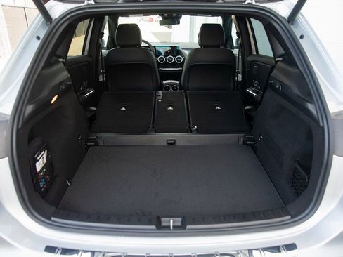 Certified 2025 Mercedes-Benz GLA 250 4MATIC image 37