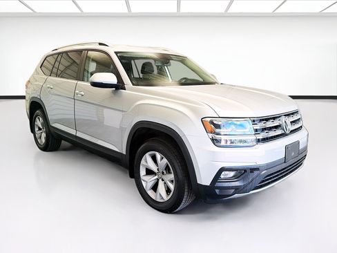 Used 2018 Volkswagen Atlas SE FWD image 3