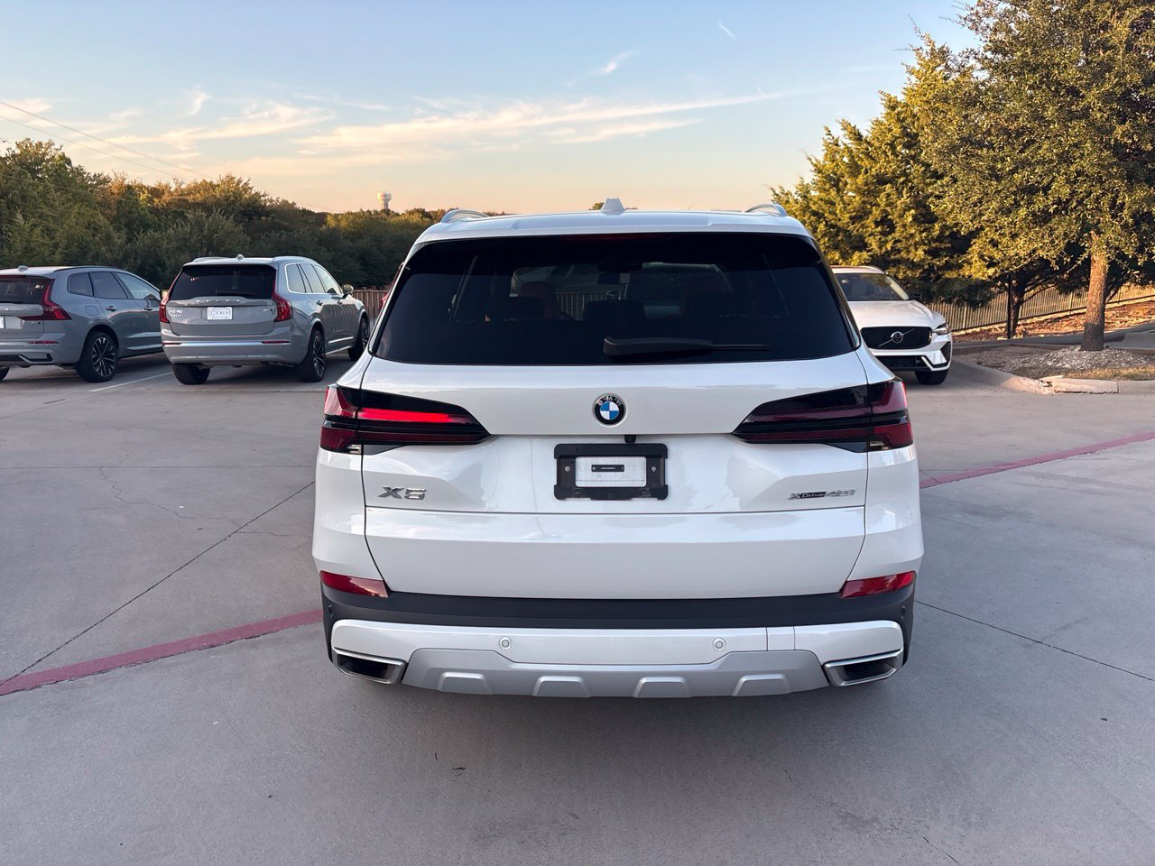 Used 2025 BMW X5 xDrive40i w/ Parking Assistance Package AWD/4WD image 7