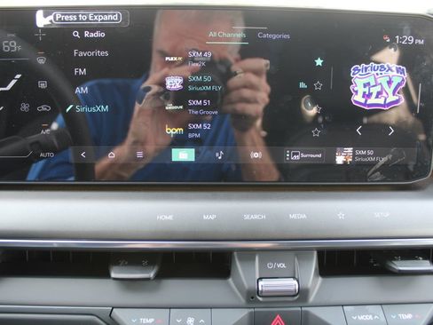 New 2026 Kia EV9 Land image 57