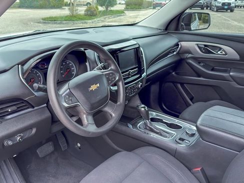 Used 2019 Chevrolet Traverse LS image 10