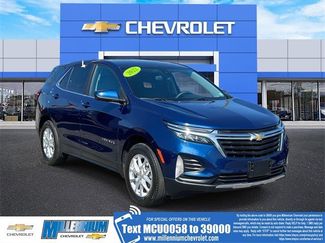 Certified 2022 Chevrolet Equinox LT image 1