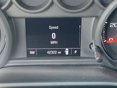 Used 2024 Chevrolet Silverado 1500 Custom image 14