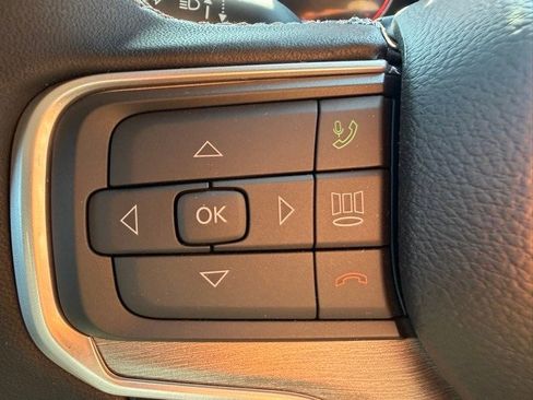 New 2025 Jeep Wagoneer 4WD w/ HD Trailer Tow Package image 15