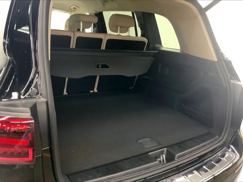 Used 2026 Mercedes-Benz GLB 250 image 16
