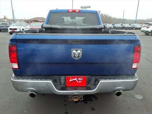 Used 2017 RAM 1500 ST w/ SXT Appearance Group image 4