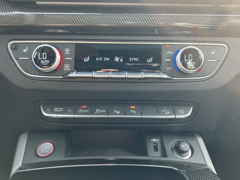 Certified 2023 Audi SQ5 Prestige image 29