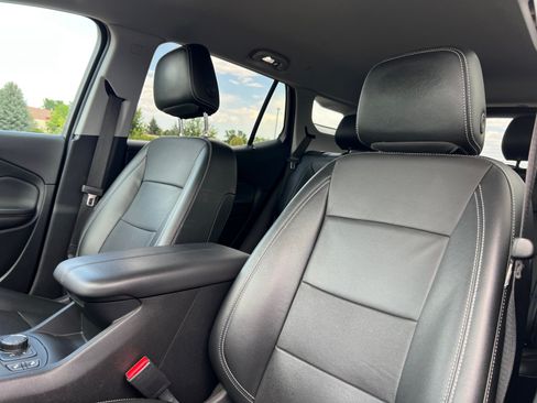 Used 2023 GMC Terrain SLT w/ Elevation Edition AWD/4WD image 14