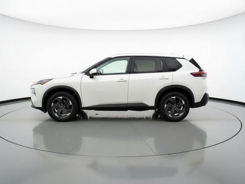 Used 2025 Nissan Rogue SV AWD/4WD image 5
