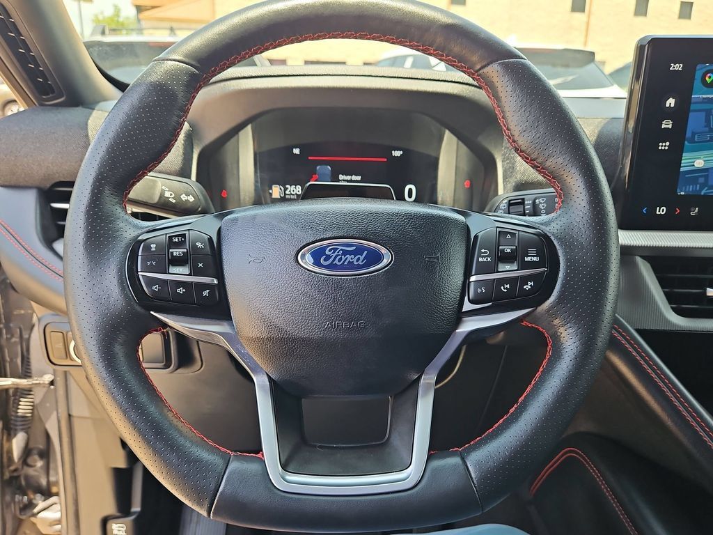 Used 2025 Ford Explorer ST-Line w/ ST-Line Street Pack AWD/4WD image 23