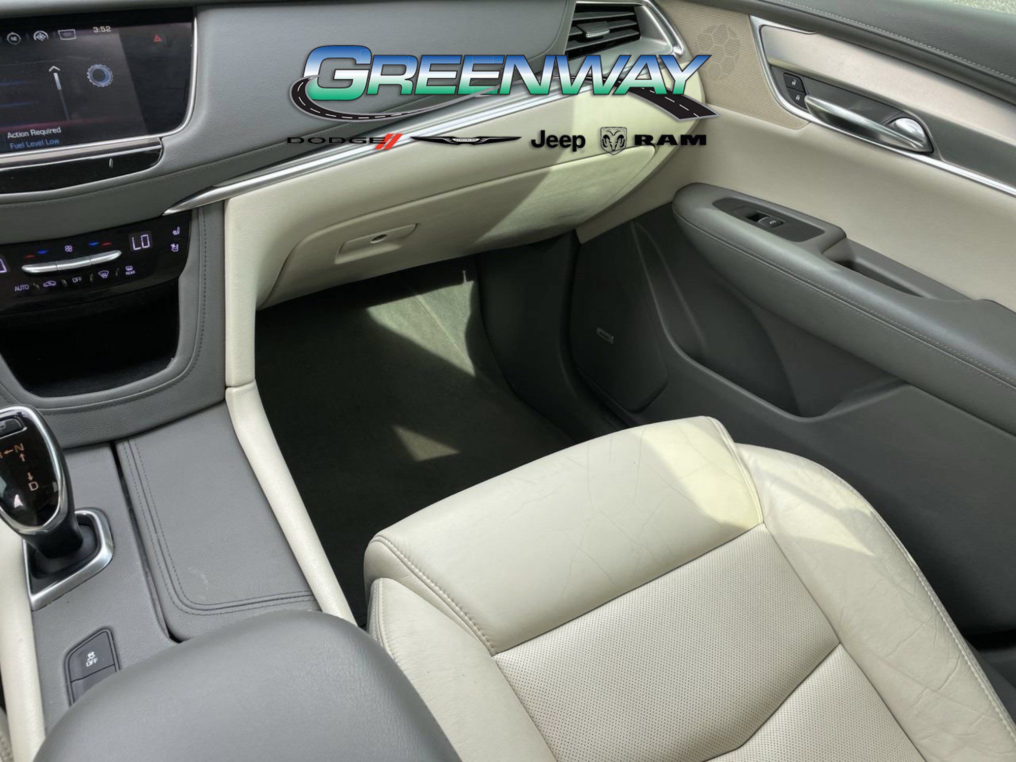 Used 2017 Cadillac XT5 Premium Luxury FWD image 15