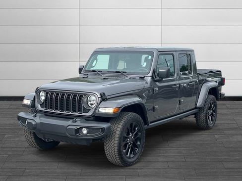 Used 2024 Jeep Gladiator Sport AWD/4WD image 8