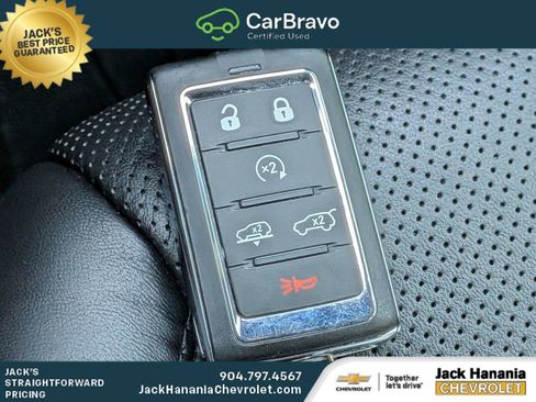Used 2022 Jeep Wagoneer Series III w/ Flexible Seating Group AWD/4WD image 32