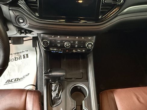 Used 2025 Dodge Durango GT image 23