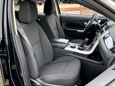 Used 2013 Ford Edge SE image 8