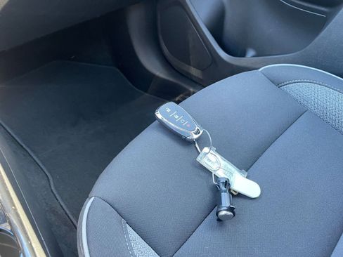 Used 2025 Chevrolet TrailBlazer LT image 21