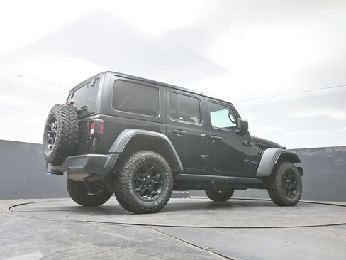 Used 2023 Jeep Wrangler Unlimited image 24