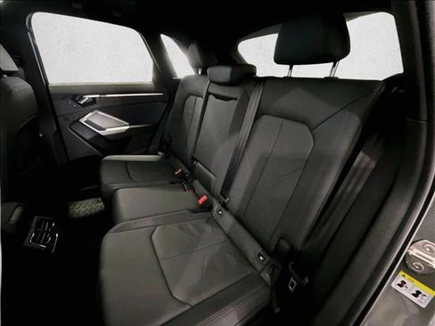 Used 2024 Audi Q3 2.0T Premium w/ Convenience Package AWD/4WD image 28