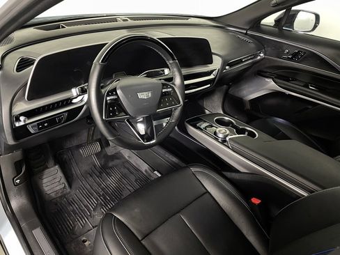 Used 2025 Cadillac Lyriq Sport image 21