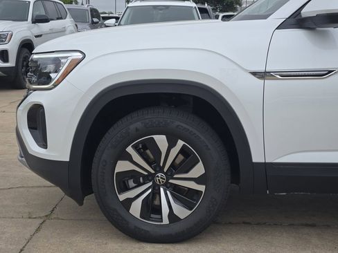 New 2026 Volkswagen Atlas Cross Sport SE AWD/4WD image 5