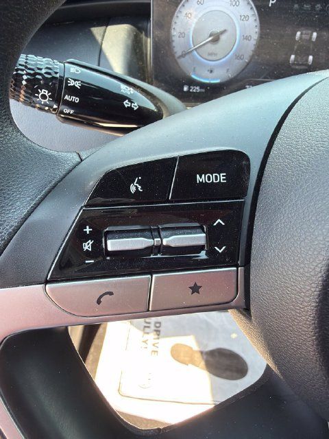 Used 2022 Hyundai Santa Cruz SEL w/ Activity Package AWD/4WD image 12