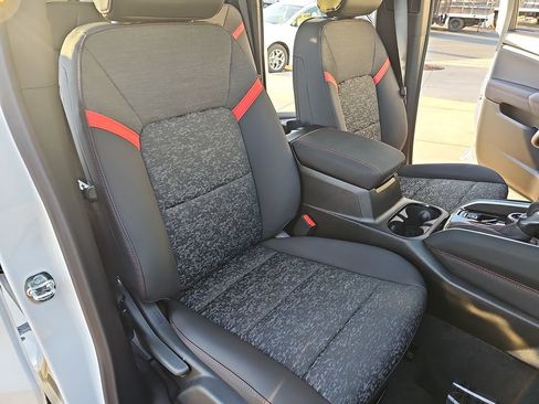 New 2026 Chevrolet Colorado Z71 image 10