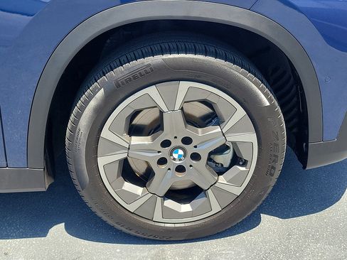 Used 2023 BMW X1 xDrive28i AWD/4WD image 5