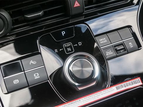 Used 2025 Subaru Solterra Premium image 20