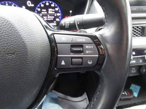 Used 2023 Acura Integra Base 4dr Liftback image 30