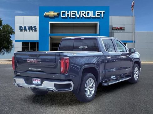 Used 2022 GMC Sierra 1500 SLT w/ SLT Convenience Package AWD/4WD image 3