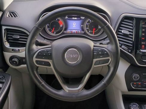 Used 2019 Jeep Cherokee Limited image 22