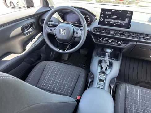 Used 2027 Honda HR-V LX image 6