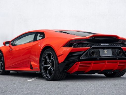 Used 2020 Lamborghini Huracan EVO AWD/4WD image 6