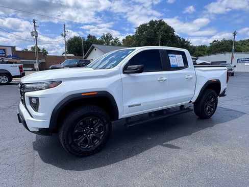 Used 2025 GMC Canyon Elevation w/ Convenience Package AWD/4WD image 2
