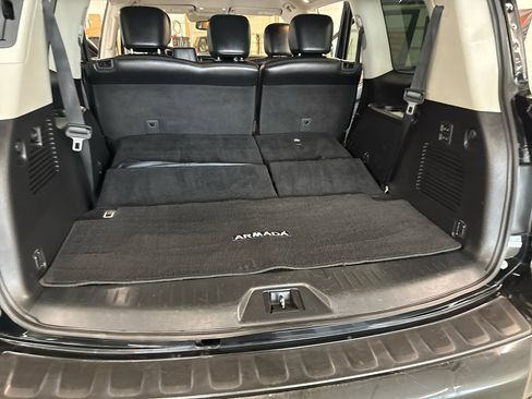 Used 2020 Nissan Armada SL image 45