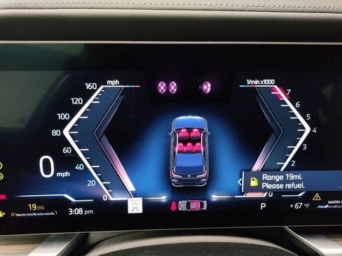 Certified 2023 BMW 740i image 17