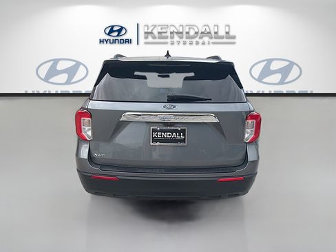 Used 2021 Ford Explorer XLT RWD image 5