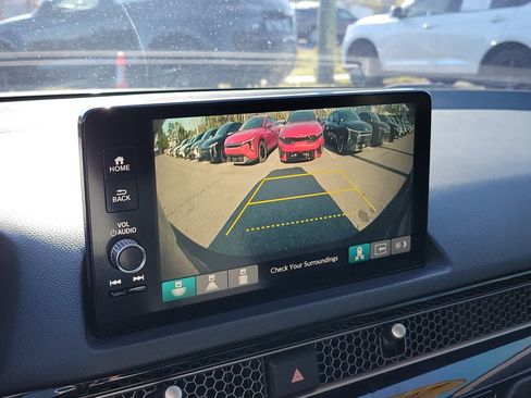 Used 2022 Honda Civic Touring image 32