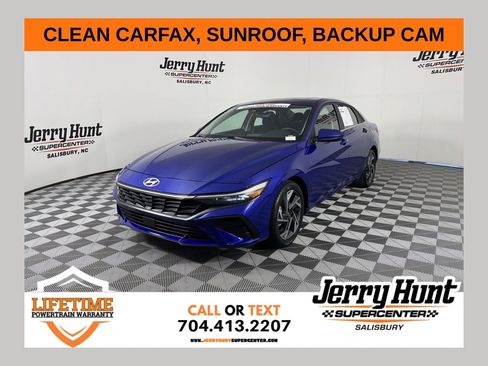 Used 2024 Hyundai Elantra SEL w/ Convenience Package image 1