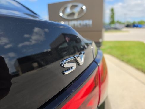 Used 2024 Nissan Sentra SV FWD image 18