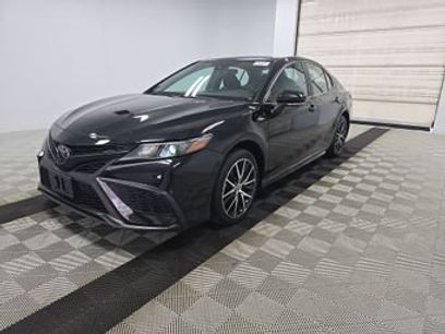 Used 2022 Toyota Camry SE