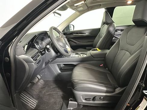 Used 2025 INFINITI QX60 Pure AWD/4WD image 12