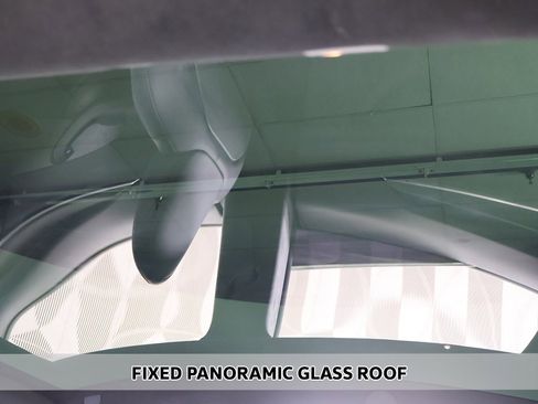 Used 2021 Tesla Model S Plaid image 5