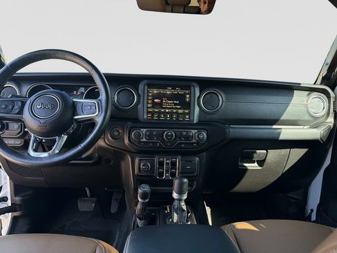 Used 2023 Jeep Wrangler Unlimited Sahara w/ Cold Weather Group AWD/4WD image 18