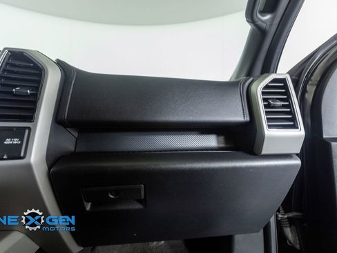 Used 2020 Ford F150 Lariat w/ Equipment Group 502A Luxury AWD/4WD image 40