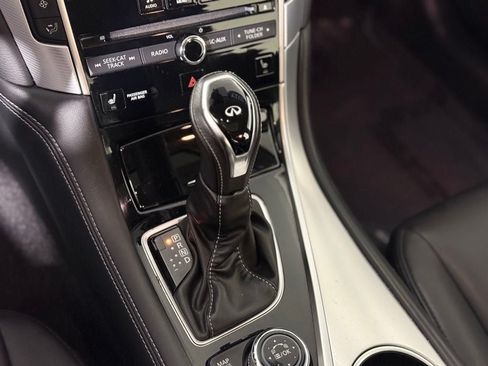 Used 2019 INFINITI Q50 Luxe w/ Essential Package (3.0T Luxe) AWD/4WD image 16